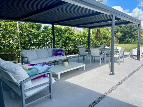9121 SW 85th Street Miami FL 33173