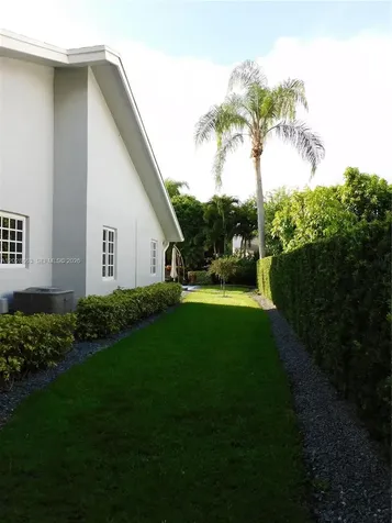 15351 SW 146th Street Miami FL 33196