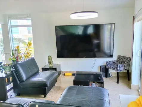Miami Beach FL 33141