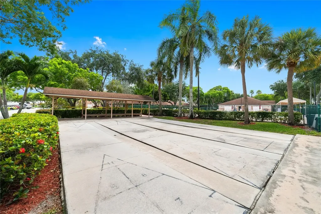 18555 Egret Way Boca Raton FL 33496