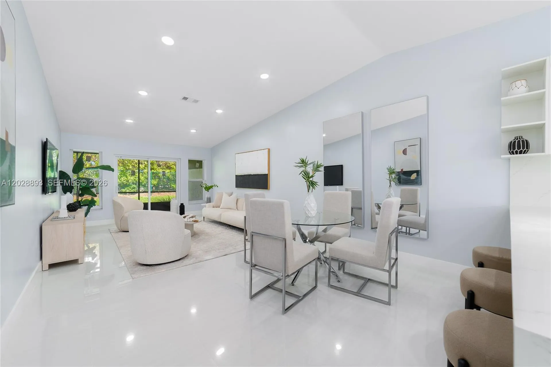 18555 Egret Way Boca Raton FL 33496