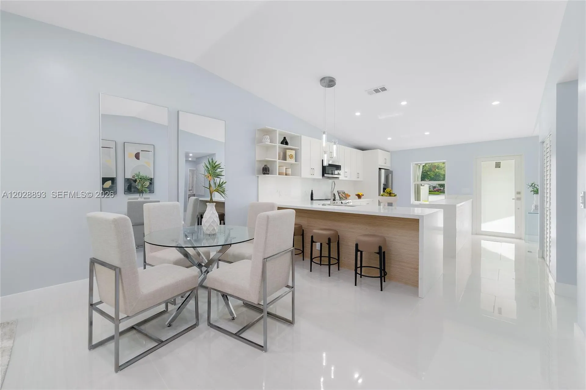 18555 Egret Way Boca Raton FL 33496