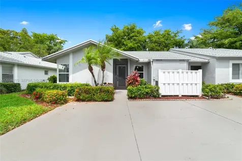 18555 Egret Way Boca Raton FL 33496