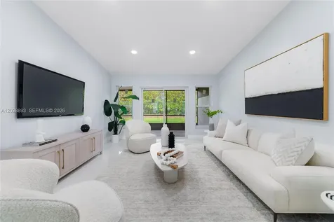 18555 Egret Way Boca Raton FL 33496