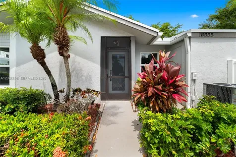 18555 Egret Way Boca Raton FL 33496