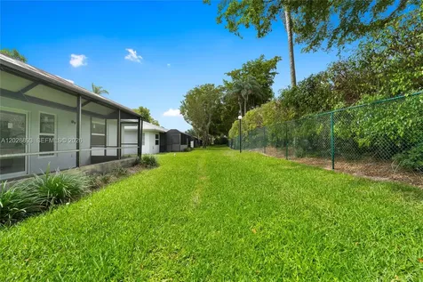 18555 Egret Way Boca Raton FL 33496