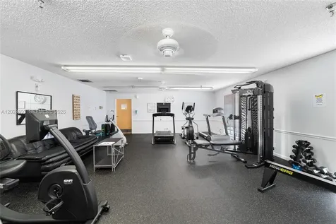 18555 Egret Way Boca Raton FL 33496