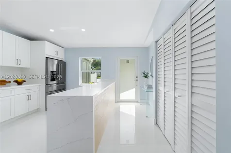 18555 Egret Way Boca Raton FL 33496