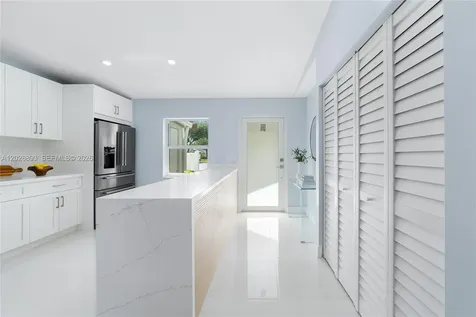 18555 Egret Way Boca Raton FL 33496