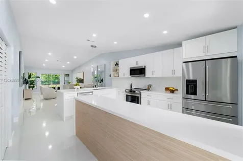 18555 Egret Way Boca Raton FL 33496