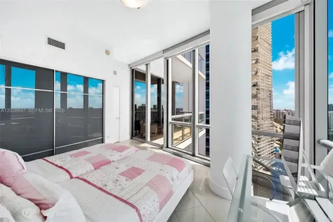 17121 Collins Avenue Sunny Isles Beach FL 33160