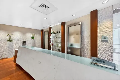 17121 Collins Avenue Sunny Isles Beach FL 33160