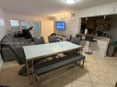 10249 NW 9th St Circle Miami FL 33172