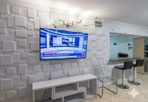 10249 NW 9th St Circle Miami FL 33172