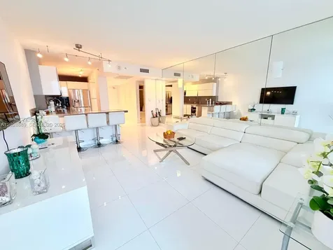 100 Lincoln Road Miami Beach FL 33139