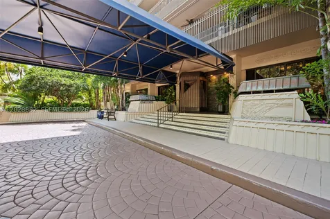 2901 S Bayshore Drive Coconut Grove FL 33133