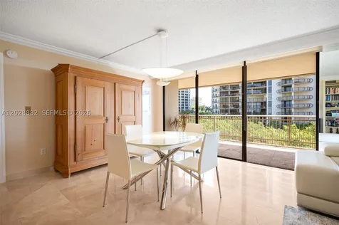 2901 S Bayshore Drive Coconut Grove FL 33133