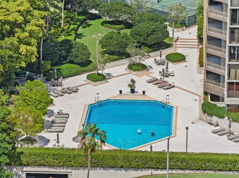 2901 S Bayshore Drive Coconut Grove FL 33133