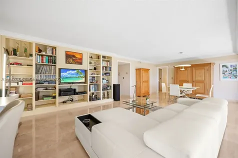 2901 S Bayshore Drive Coconut Grove FL 33133