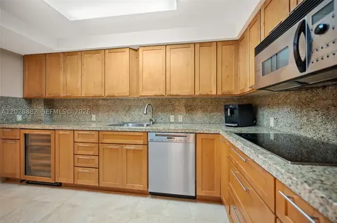 2901 S Bayshore Drive Coconut Grove FL 33133