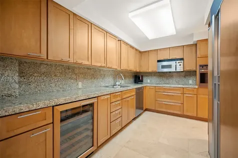 2901 S Bayshore Drive Coconut Grove FL 33133