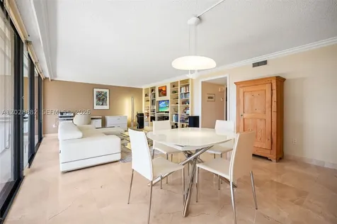 2901 S Bayshore Drive Coconut Grove FL 33133