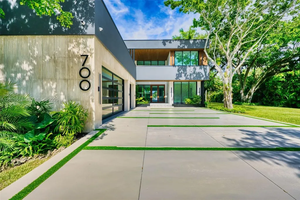 700 SW 12th Avenue Fort Lauderdale FL 33312