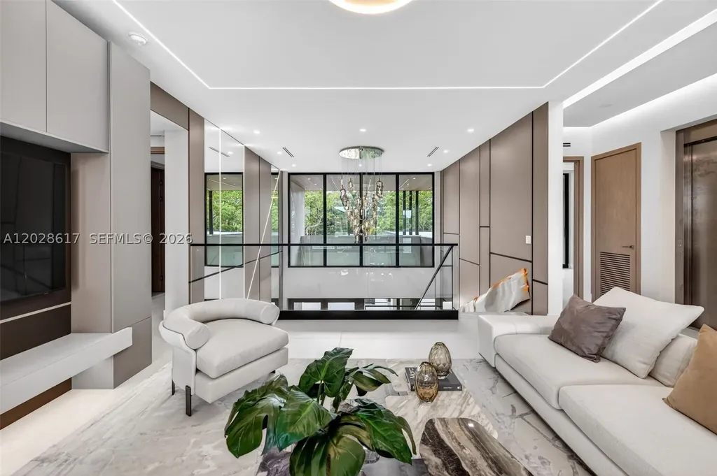700 SW 12th Avenue Fort Lauderdale FL 33312
