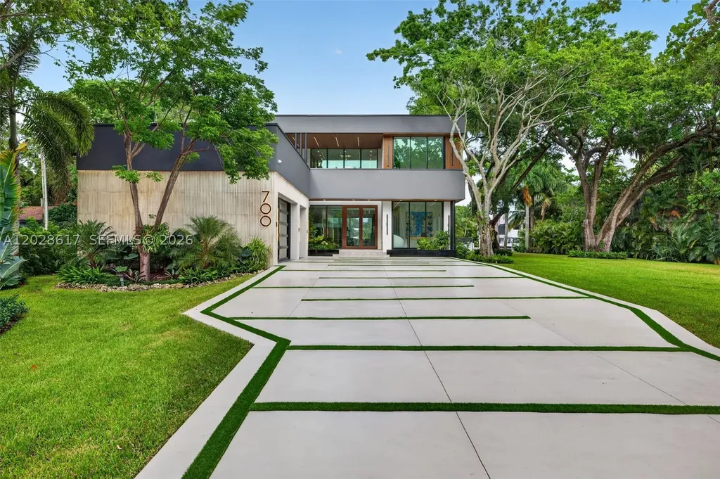 700 SW 12th Avenue Fort Lauderdale FL 33312