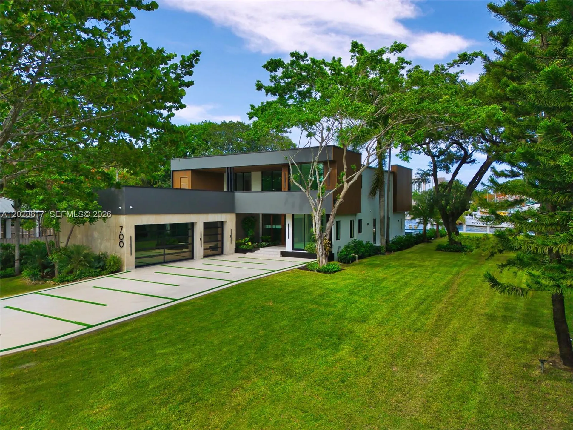 700 SW 12th Avenue Fort Lauderdale FL 33312