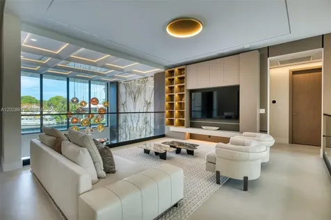 700 SW 12th Avenue Fort Lauderdale FL 33312