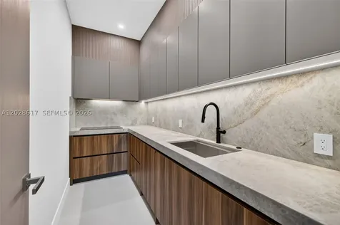 700 SW 12th Avenue Fort Lauderdale FL 33312