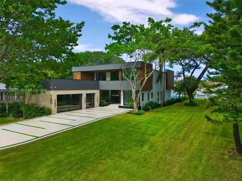 700 SW 12th Avenue Fort Lauderdale FL 33312