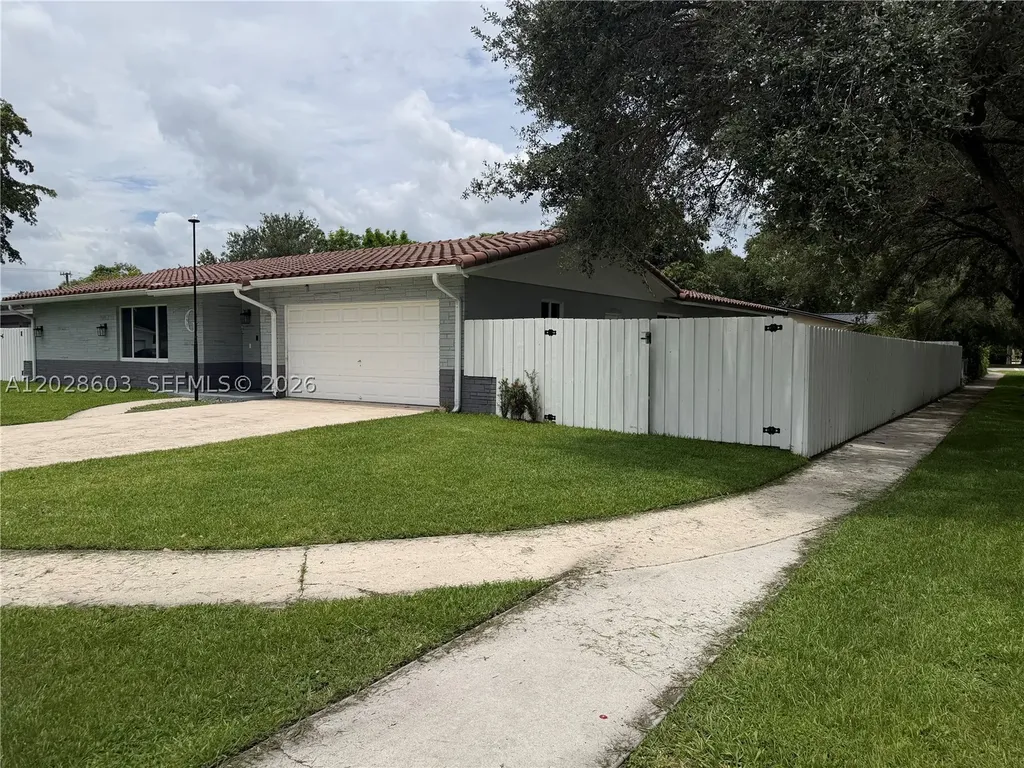 491 NW 45th Terrace Plantation FL 33317