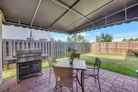 232 NE 23rd Terrace Homestead FL 33033