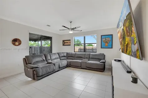 232 NE 23rd Terrace Homestead FL 33033