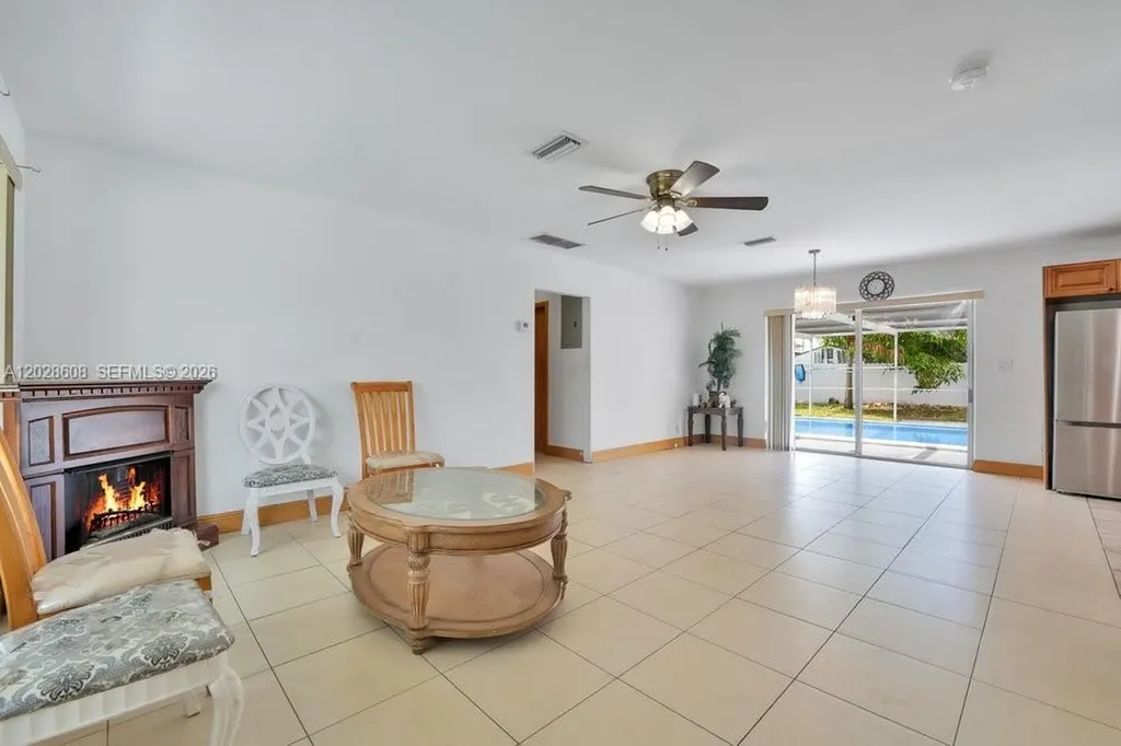 6570 Hayes Street Hollywood FL 33024