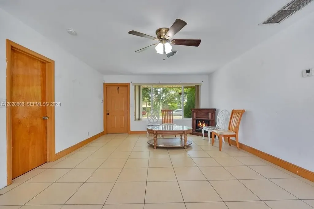 6570 Hayes Street Hollywood FL 33024