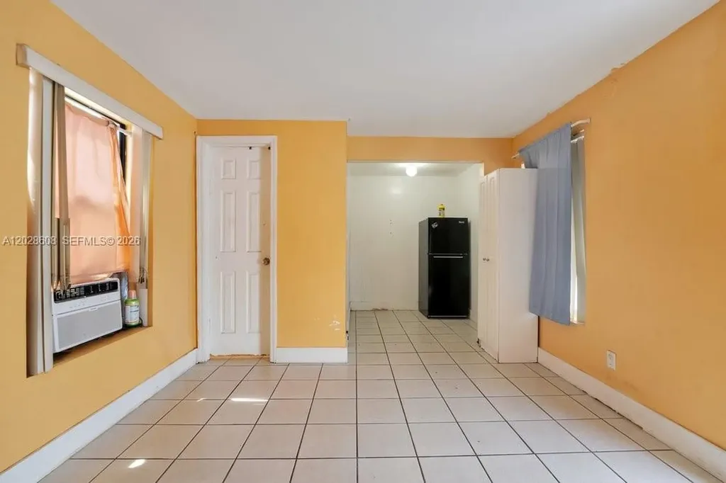 6570 Hayes Street Hollywood FL 33024