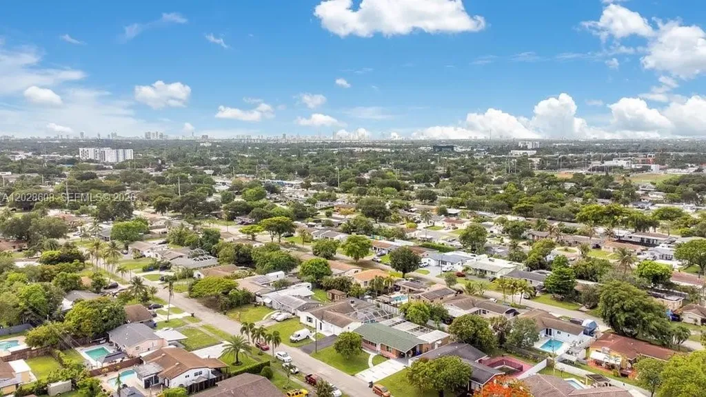 6570 Hayes Street Hollywood FL 33024