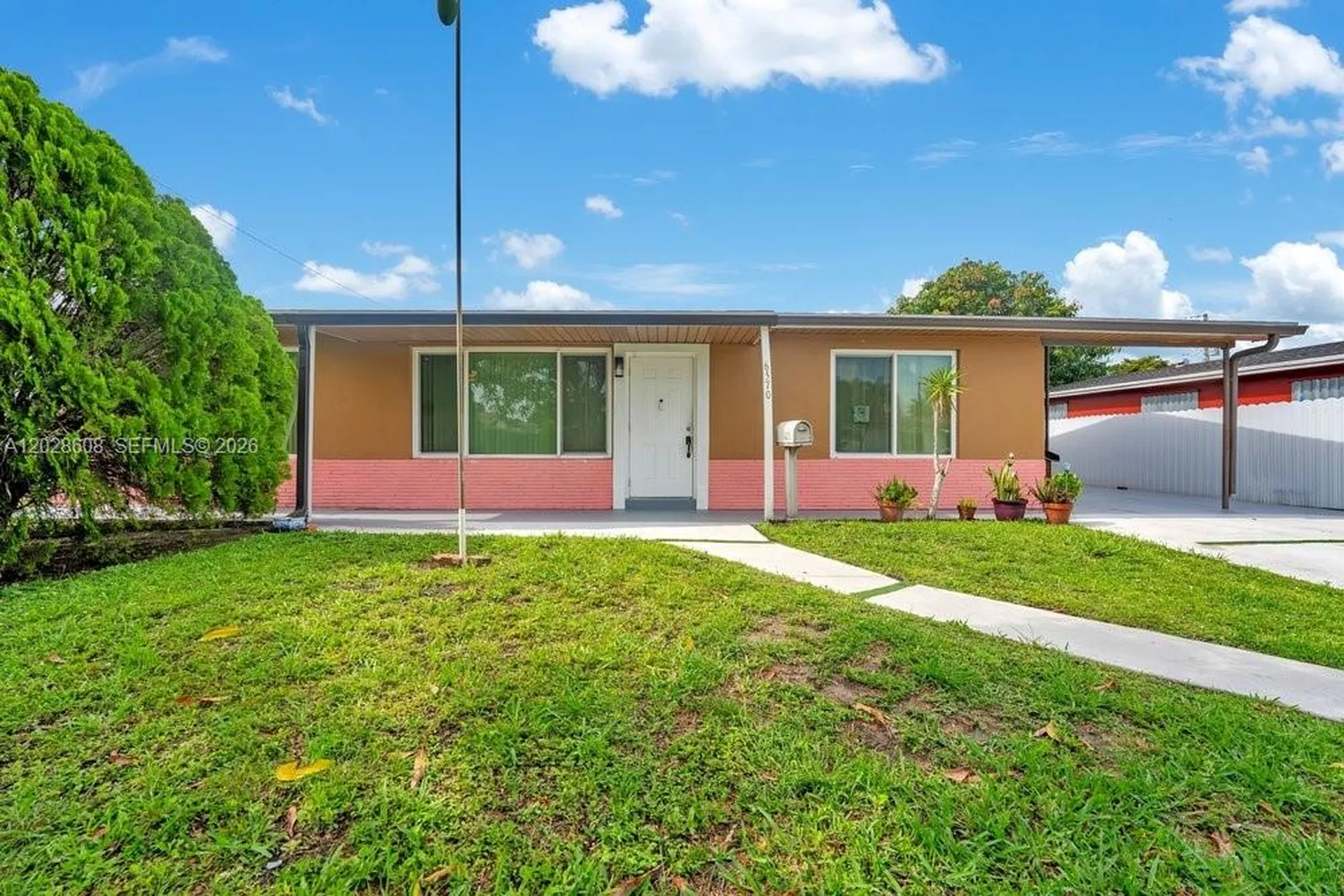 6570 Hayes Street Hollywood FL 33024