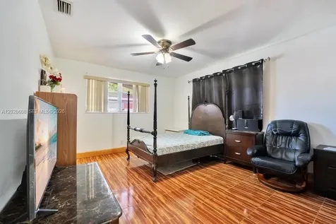 6570 Hayes Street Hollywood FL 33024