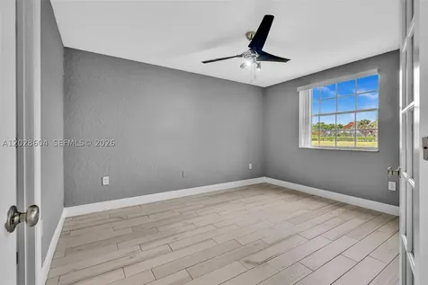 2851 N Oakland Forest Drive Oakland Park FL 33309
