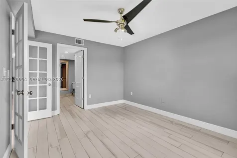 2851 N Oakland Forest Drive Oakland Park FL 33309