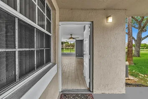 2851 N Oakland Forest Drive Oakland Park FL 33309