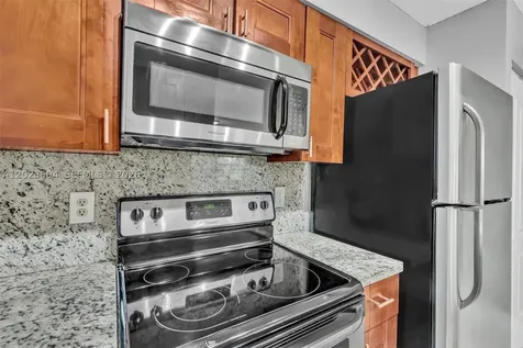 2851 N Oakland Forest Drive Oakland Park FL 33309