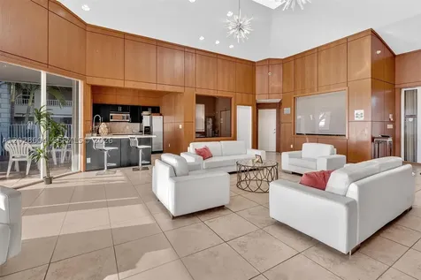 2851 N Oakland Forest Drive Oakland Park FL 33309