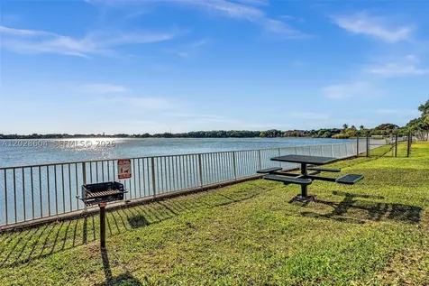2851 N Oakland Forest Drive Oakland Park FL 33309