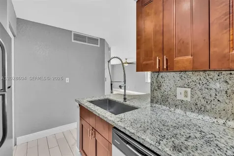 2851 N Oakland Forest Drive Oakland Park FL 33309