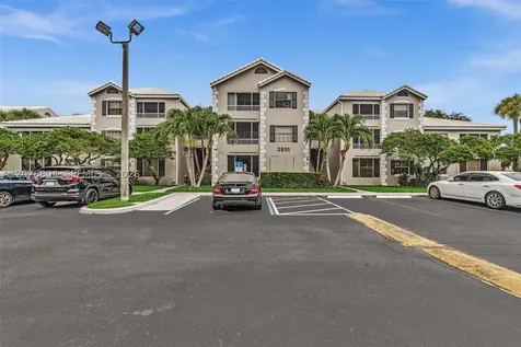 2851 N Oakland Forest Drive Oakland Park FL 33309